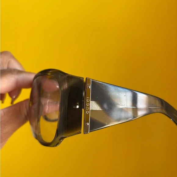 Gucci Sunglasses GG 2902/S Oversized Sunglasses - Picture 7 of 11